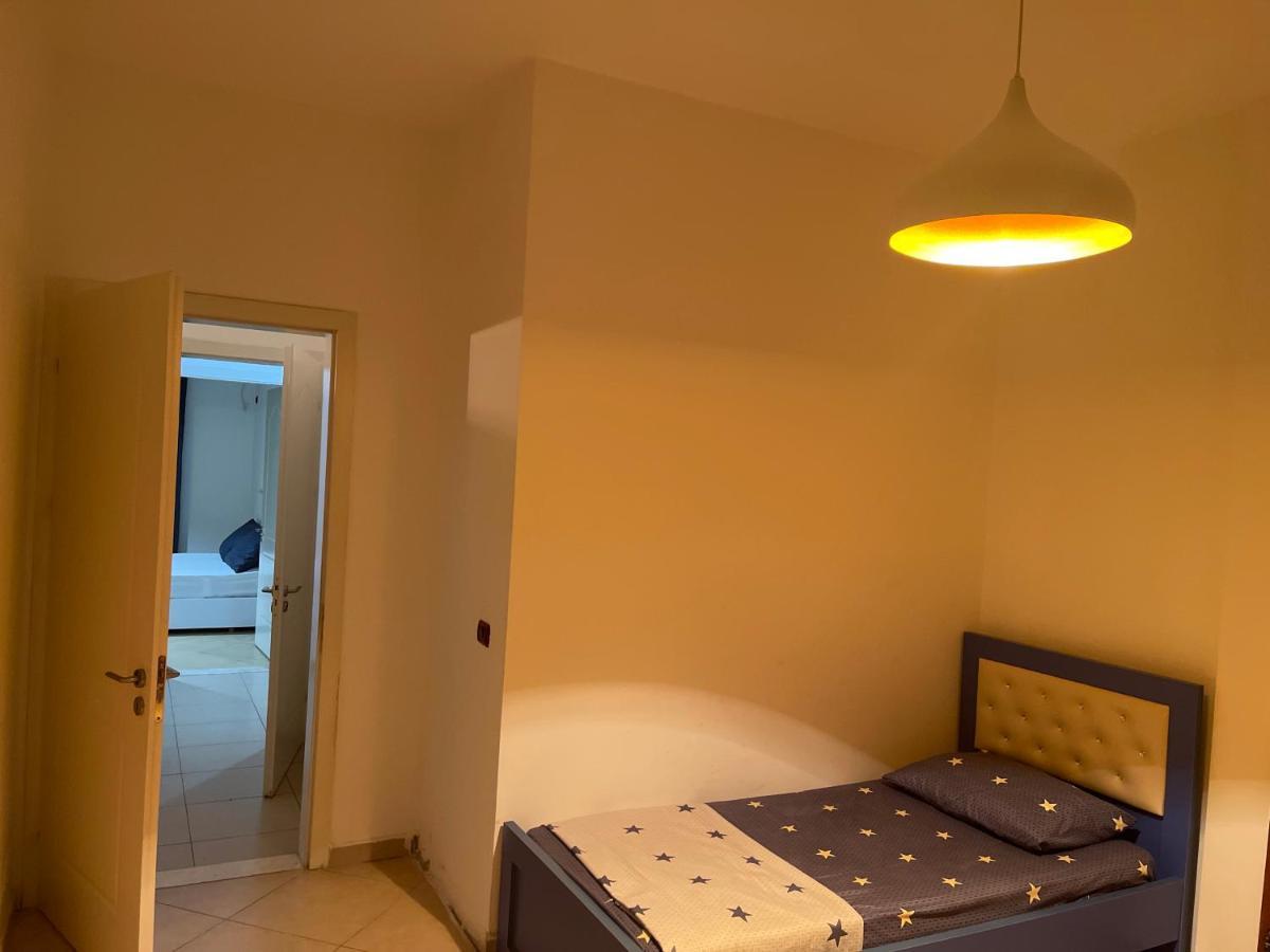 Dardana&Gerjon Apartament Kamez ภายนอก รูปภาพ