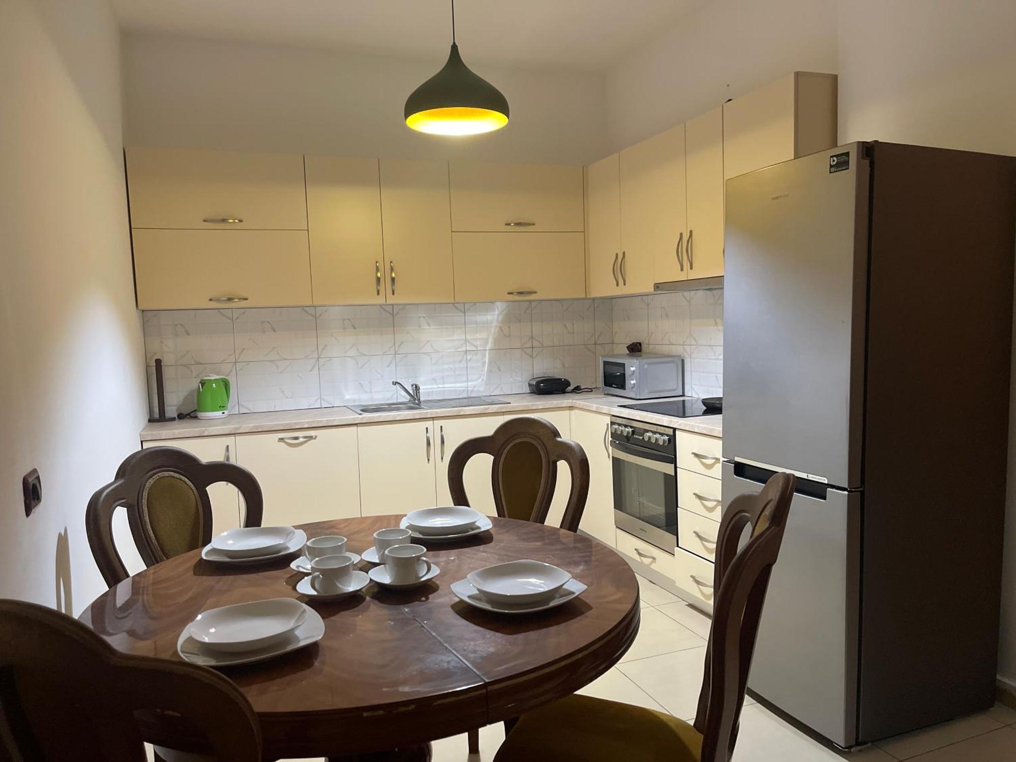 Dardana&Gerjon Apartament Kamez ภายนอก รูปภาพ